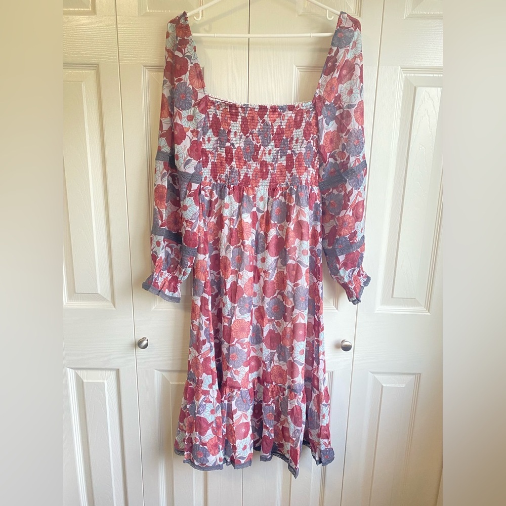 New Aritzia Wilfred Grace Smocked square-neck midi dress - Picture 7 of 13